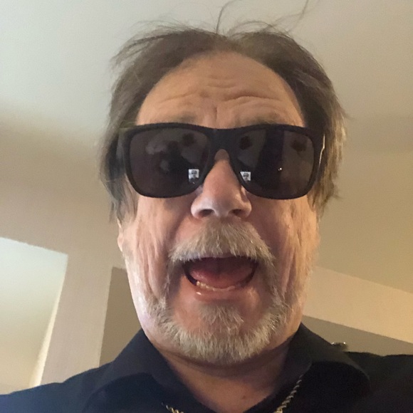 Meet your Posher, Tim - Picture 1 of 4